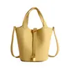 Bolsa tote estilo executivo para mulheres, nova coleção outono 2026, bolsa de ombro moderna e estilosa com alto apelo estético, design de bolsa aninhada fashion