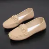 Comercio Exterior Zapatos Planos de Talla Grande para Mujer 2025 Primavera Otoño Nuevos Suela Suave Moda Cadena Metálica Planos Casuales Zapatos Individuales Venta al por Mayor
