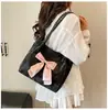 Bolso de Hombro para Mujer con Diseño de Nicho, Lazo, Bloques de Color 2024 Moderno Versátil Casual Bolso de Mano Tote para Mujer