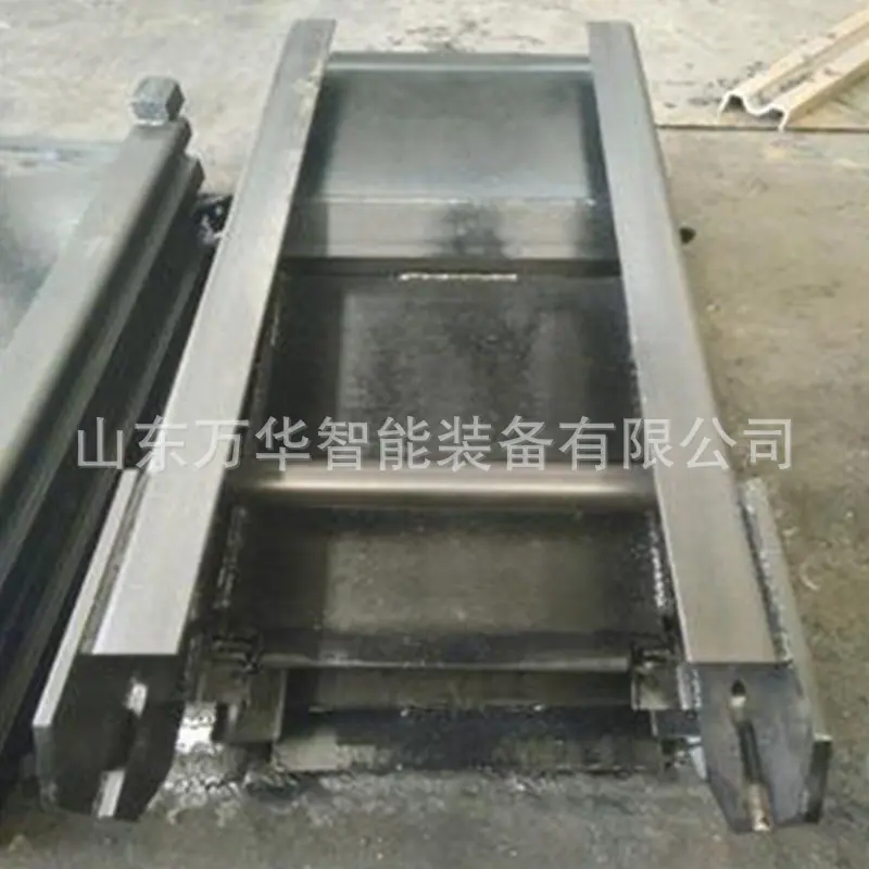 刮板机过渡槽修好.jpg