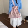 Bolsa tote estilo coreano para mulheres, bolsa de tecido de nylon, grande capacidade, novo modelo da moda 2026, moderna e única, bolsa de ombro plissada estilosa