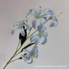 Atacado Estilo Jardim de Monet 5 Cabeças Lírio Dourado Flor Artificial Decoração de Casamento Layout de Cena de Alto Padrão Flores Decorativas