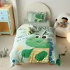 Funda de edredón de terciopelo para niños de invierno, terciopelo de leche, pingüino de dibujos animados, manta pequeña cálida y engrosada para bebé, juego de tres piezas para jardín de infantes