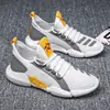 Zapatos de Hombre Primavera Zapatos de Moda Ligeros para Correr Casuales Zapatos Huecos Zapatos de Hombre Verano Zapatos Deportivos Venta al por Mayor Comercio Exterior Transfronterizo