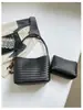 Bolso pequeño tejido transfronterizo súper popular para mujer, nuevo bolso de mano retro de nicho coreano, bolso de hombro para axila de uso diario para ir al trabajo