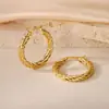 Pendientes de Otoño e Invierno 2024 Moda Elegantes Estéreo de Gama Alta Hebilla de Oreja Hilo Retorcido Anillo Liso Acero de Titanio Femenino con Estilo