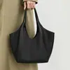 Cuero genuino, gran capacidad, elegante bolso de hombro con una estética moderna, nueva colección 2026, bolso de mujer, adecuado para ir al trabajo, bolso tote con un ambiente relajado