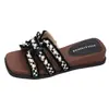 Sandalias de perlas estilo francés para vacaciones para mujer, calzado de verano para exterior, nuevas sandalias de plataforma tipo chancla estilo Chanel de moda 2026 para mujer
