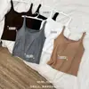 El arte de la coordinación fácil. Chaleco para mujer, nuevo modelo de otoño e invierno, hecho de lana de oveja, con copas incorporadas en el pecho, corte ajustado, elegante camisola de cuello cuadrado