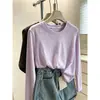 Diseño único, camiseta de algodón de manga larga con cuello redondo y estampado de copos de nieve para mujer, un estilo ligero de otoño que se puede usar como capa exterior, ofreciendo un look casual, juvenil y a la moda.