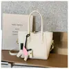 Bolsa Saco de Design Nicho Casual Estilo Coreano 2026 Novo Modelo Feminino Simples e de Alto Padrão Bolsa de Ombro Transversal para o Dia a Dia