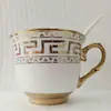 Borda Banhada a Ouro Estilo Europeu Criativo Conjunto de Chá Doméstico Caneca de Cerâmica Estilo Britânico Conjunto de Xícara de Café e Pires