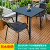 Conjunto de Mesa e Cadeiras para Varanda Externa Mojia de Três Peças Mesa de Centro Pequena Casual Cadeira de Plástico Mesa de Terraço com Duas Cadeiras Mesa e Cadeiras para Chá da Tarde