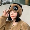 8313 Nuevo Sombrero con Gafas Cortavientos Invierno Cálido Protección para Orejas Gorro de Punto Estilo Coreano Moda Sombrero Relleno para Mujeres