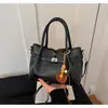 Bolso de cubo casual de moda transfronterizo 2025 otoño e invierno nuevo bolso de hombro con textura retro bolso de mano de personalidad bolso tote