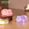 Micro-paisaje Creativo Lindo Cerdo Pequeño Durmiendo Luminoso Decoraciones DIY Accesorios de Bolsa Ciega Adornos Pequeños para el Coche de Escritorio