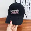 Gorra Rosa Desgastada Estilo Americano con Parte Superior Suave y Letras Bordadas, Nueva Gorra de Béisbol Versátil Estilo Urbano para Hombres y Mujeres, Gorra con Visera