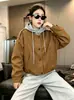Chaqueta de Béisbol con Capucha Parcheada Falsa de Dos Piezas para Mujer, Nueva Colección Otoño 2026 Estilo Coreano Holgada Casual Chaqueta Superior
