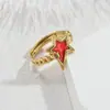 Anillo de Acero Inoxidable Chapado en Oro de 18K con Empalme Geométrico para Mujer, Anillo Estilo Celebridad de Internet, Sensación de Lujo Ligero y Gama Alta