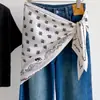 Nuevo Pañuelo Triangular Versátil de Verano 2026 para Mujer, para llevar en capas con camisas y bufandas, pañuelo de seda versátil atado a la cintura