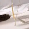Colar de Aço Titânio com Pérolas e Folhas Estilo Ins Europeu e Americano Mais Vendido Versátil Nicho Conjunto de Luxo Leve de Alta Qualidade