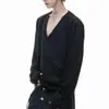 Colección primavera temprana y otoño 2026: Camiseta de hombre con cuello en V profundo, estilo casual y relajado, camiseta interior transpirable de manga larga para verano, capa base moderna