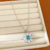 Collar de Flor de Circonita Verde Lujo Ligero Cadena de Clavícula de Nicho Estilo Fresco y Dulce Set de Joyería de Gama Alta