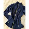 Jaqueta de yoga com bolinhas pretas, roupa fitness slim fit para mulheres, novo modelo outono 2026, top de Pilates extremamente estiloso, casual