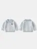Suéter de Punto Rayado con Cuello Polo y Estampado de Corazón para Niños, Estilo Primavera y Otoño, Algodón Puro, Prenda Superior para Niños y Niñas, Suéter para Bebé Clase A