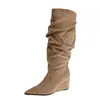 Botas de cano médio estilo europeu moda bico fino salto plataforma salto super alto botas casuais plissadas para panturrilha larga botas cowboy western retrô