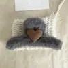 Presilha de Coração de Pelúcia Extra Grande Outono e Inverno Parte de Trás da Cabeça Presilha de Cabelo Peluda de Alta Qualidade Presilha Elegante de Tubarão Acessório de Cabeça para Mulheres