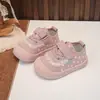 2026 Tênis Esportivo Infantil Padrão Floral Pequeno Sapatos de Bebê Menina Outono Novo Estilo Solado Macio Sapatos Estáveis Sapatos para Crianças Pequenas Dropshipping