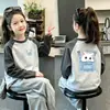 Camiseta térmica de forro polar con cuello redondo para niña 2026 Otoño/Invierno Nueva prenda superior para niños Niña Pequeña Ropa interior de Otoño/Invierno Bloque de color Manga larga