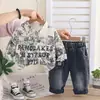 Conjunto de Roupa Masculina para Primavera e Outono 2026 Novo Estiloso Roupa de Bebê para Primavera para 1-3 Anos, Conjunto de Duas Peças com Camisa de Manga Longa