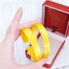 Pulseira Aberta Estilo Étnico Liga de Cobre Imitação de Ouro Antigo Clássico Coração de Lótus Sutra do Coração para Mulheres, Acessório de Nicho de Alto Padrão