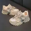 Zapatos Deportivos Infantiles 2024 Otoño Nuevas Llegadas Zapatos de Niña Malla Casual Zapatos de Papá Niños Transpirables Zapatos Blancos Pequeños para Correr