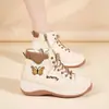 Zapatos de Invierno 2026 Estilo Nuevo con Tacón de Cuña Forrados de Borrego con Cordones Mariposa de Caña Alta Versátiles con Cremallera Lateral Antideslizantes Resistentes al Desgaste Zapatos Pequeños de Piel para Mujer