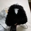 Bolso de Mano de Lana de Cordero de Diseño de Nicho Transfronterizo Tipo Bolsita de Empanada para Mujer 2026 Otoño Nueva Moda Bolso Cruzado de Hombro Casual