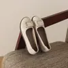 Novos Estilos de Sapatos Femininos Primavera/Verão 2026 para Mães, Sapatos para Casamentos e Banquetes, Salto Bloco Confortável, Sapatos de Couro para Mulheres de Meia-Idade e Idosas, Sapatos Femininos Populares
