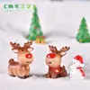 Novos acessórios decorativos de Natal com Papai Noel e boneco de neve, cenas de Natal em miniatura, meias de Natal, presentes, sinos e pequenas figuras de resina
