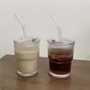 Vaso de vidrio de rayas verticales estilo Ins para Americano helado, vaso para bebidas frías con popote estilo nórdico, vaso de bambú para uso doméstico de gran capacidad con tapa