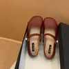 Zapatos elegantes sin cordones para faldas, zapatos versátiles de punta para mujer, estilo popular de celebridad de internet 2026, súper chic y de nicho