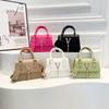 Elegante Bolso de Axila para Mujer 2026 Nuevo Modelo Bolso de Hombro de Alta Gama Moda Bolso Cruzado Pequeño Cuadrado para Viajeros