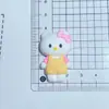 Goma suave PVC caricatura Gato KT funda para teléfono pegamento de crema agujero para pasador de pelo diy zapatos ropa parche accesorios material al por mayor