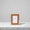 Mesita de noche de modelo de habitación minimalista de lujo ligero, Marco de fotos, Armario, Mueble de TV, Artículos de decoración para el hogar, Mesa de centro