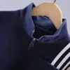 Sudadera con cuello mao para niño, Top de rayas casual de primavera para niños, Camiseta de manga larga para niños talla mediana y grande, Nuevo estilo de primavera y otoño para niño