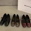 Sapatos Mary Jane Planos Pretos para Mulheres, Novo Estilo Francês 2023 Vermelho Estilo Festa Suaves Sapatos Mary Jane