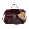 Bolsa de Pelúcia Estilo Retrô Europeu e Americano para Comércio Exterior Bolsa Transversal 2026 Novas Bolsas Transfronteiriças Bolsa de Mão Bolsa de Ombro Outono e Inverno