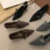 Zapatos Mary Jane de Felpa Retro First Encounter Season con Punta Aguda para Mujer con Hebilla de Cinturón, Tacón Fino, Zapatos Peludos, Forro de Felpa, Tacones Altos Calientes, Modernos