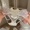 Tejiendo una red de amor~ Nuevas bragas de encaje sexys con abertura en la entrepierna, que no se quitan, con un diseño calado, ofreciendo un look seductor y atractivo para mujeres